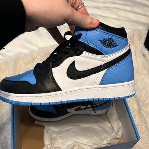 Nike air jordan retro high. University blue